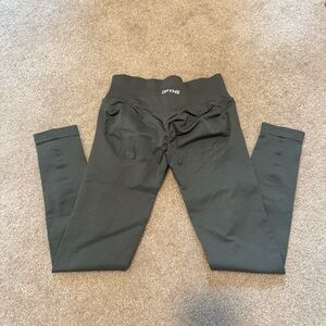 DFYNE impact pistachio leggings